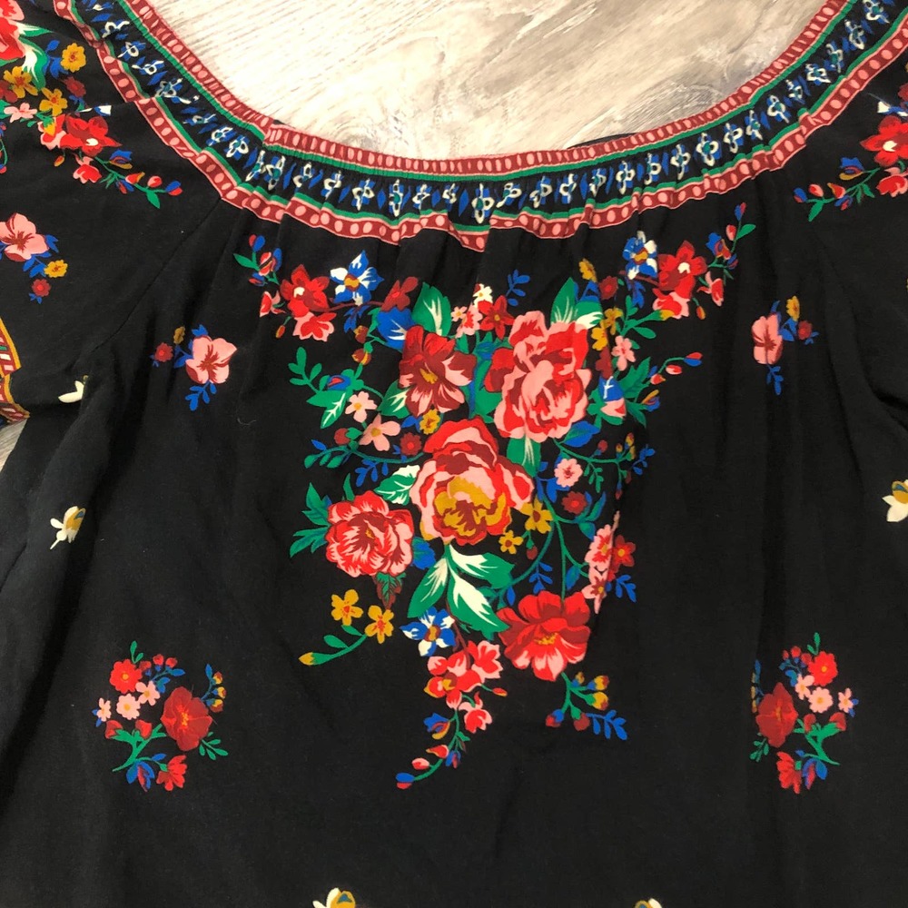 Flying Tomato Floral Off the Shoulder Top Medium Black Floral Print Shirt - Picture 7 of 14